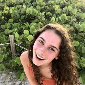 Meet your Posher, Bailey